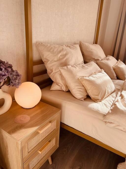 Amalfi Home - Stylish Apartment With Terrace Schönefeld Esterno foto