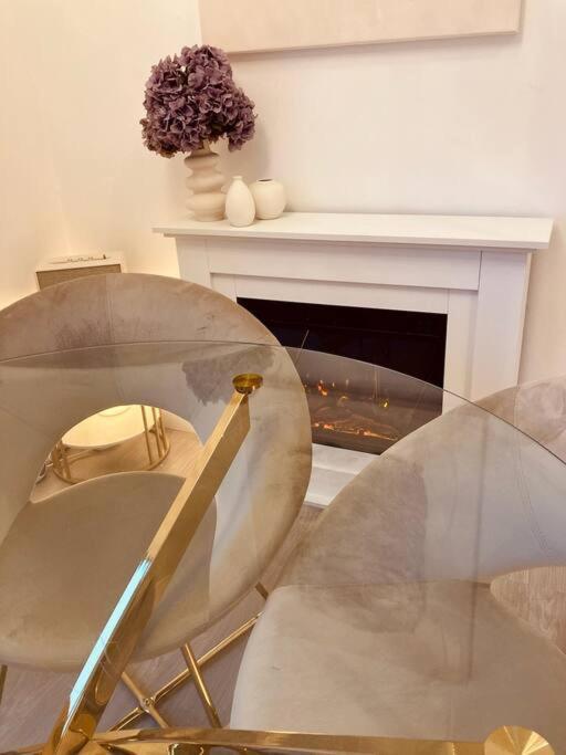 Amalfi Home - Stylish Apartment With Terrace Schönefeld Esterno foto